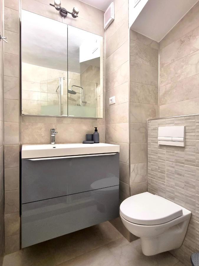 Inima Iasului - Central View Apartment Jászvásár Kültér fotó